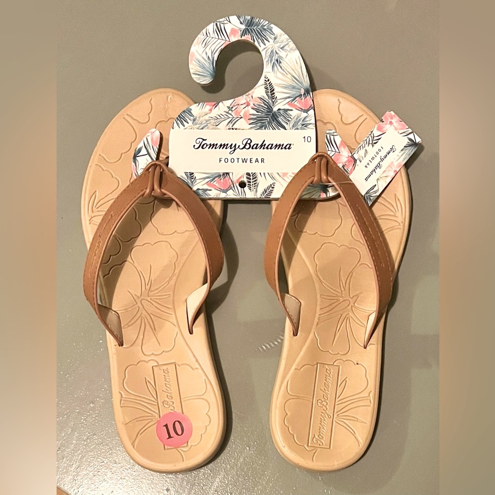 NWT! TOMMY BAHAMA AWESOME HIGH QUALITY FAUX LEATHER SANDALS! WOMENS SZ 10! - Picture 3 of 4